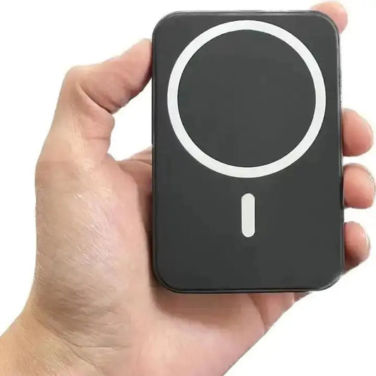 Magsafe PowerBank 5000 mah (Black)●Magsafe powerbank ●Portable Battery Pack Wireless portable magnetic charger thats compatible for iPhone 15/14/13/12 magsafe Cases and more. Gadgeto